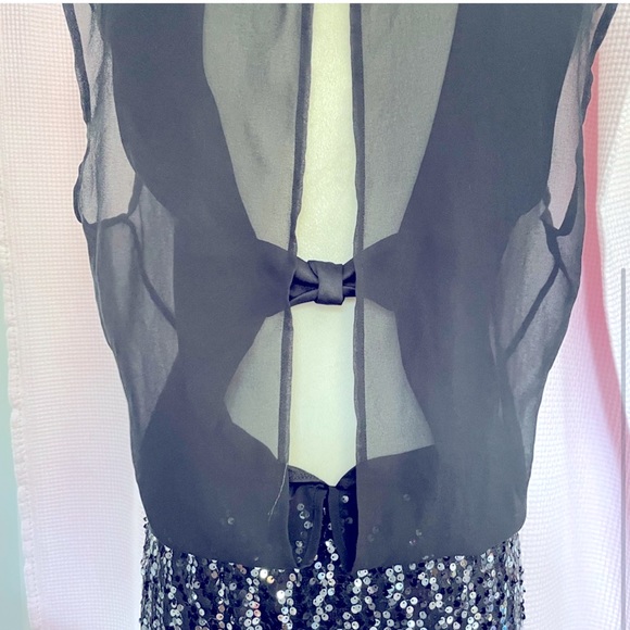 Guess Black Dress Exquisite Open Bow Back Sheer Drape Sequined Skirt - Size 6 - Picture 3 of 7